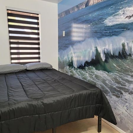 Orangewood & 51Ave Homestay - Not A Hotel Glendale Bagian luar foto