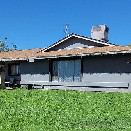 Orangewood & 51Ave Homestay - Not A Hotel Glendale Bagian luar foto